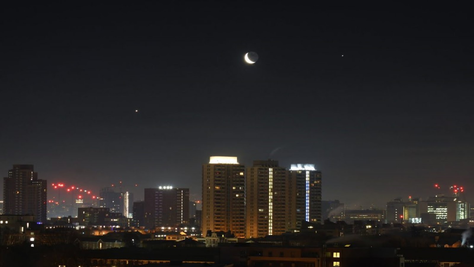 NightSkyCityforFireworks.JPG