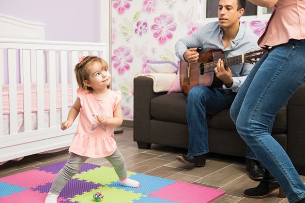 Each of these games for toddlers are fun to do—at home, at a park or on the go, and they take 5 minutes (or less) to complete.