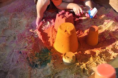 20 ways to use liquid watercolors - colored sand creations || Gift of Curiosity