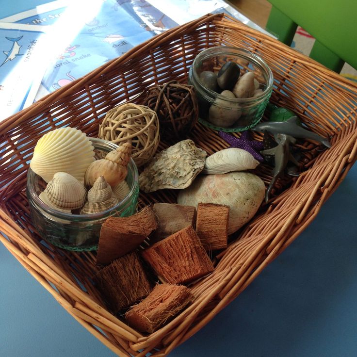 how to make a nature sensory bin