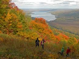 Fall Hikes for Leaf Peeping ...