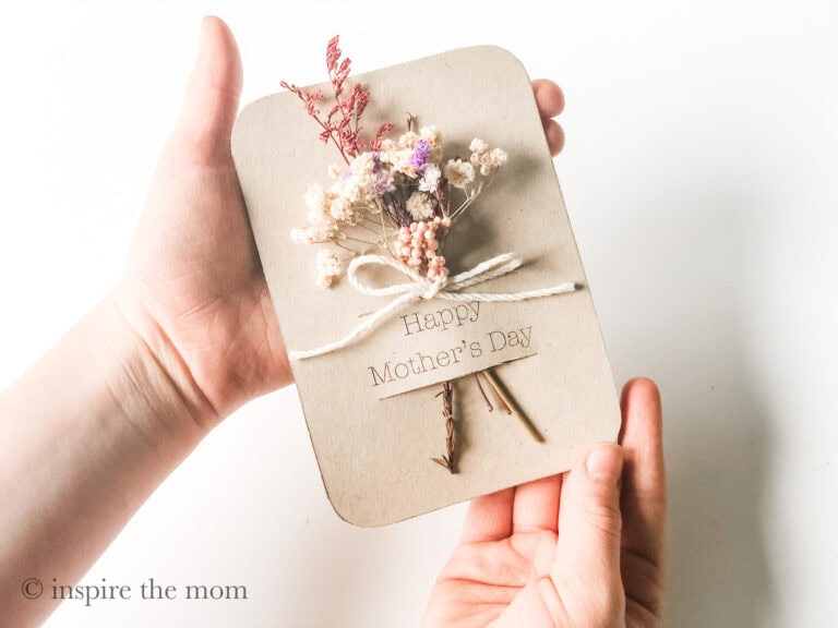 DIY Mother's Day Card: Dried Flower Bouquet Cards. COVER. white background. www.inspirethemom.com