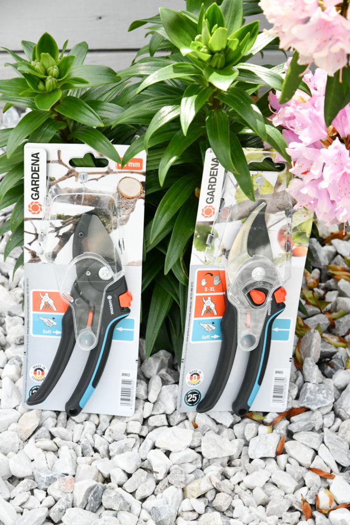 Gardena Garden Secateurs Bypass propped up