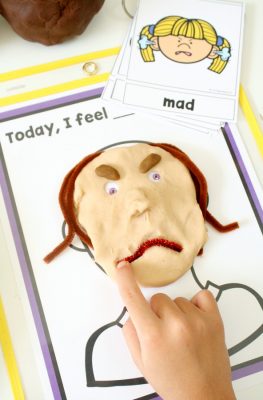 Today I Feel Emotions Mats Free Printable for Preschool and Kindergarten Feelings Activities #freebie #preschool #kindergarten