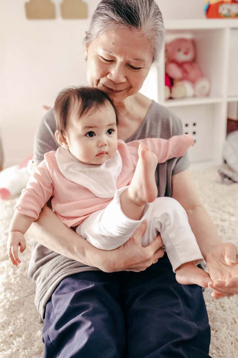Simple Sensory Activities for Babies (Newborn to 14 Months Old)